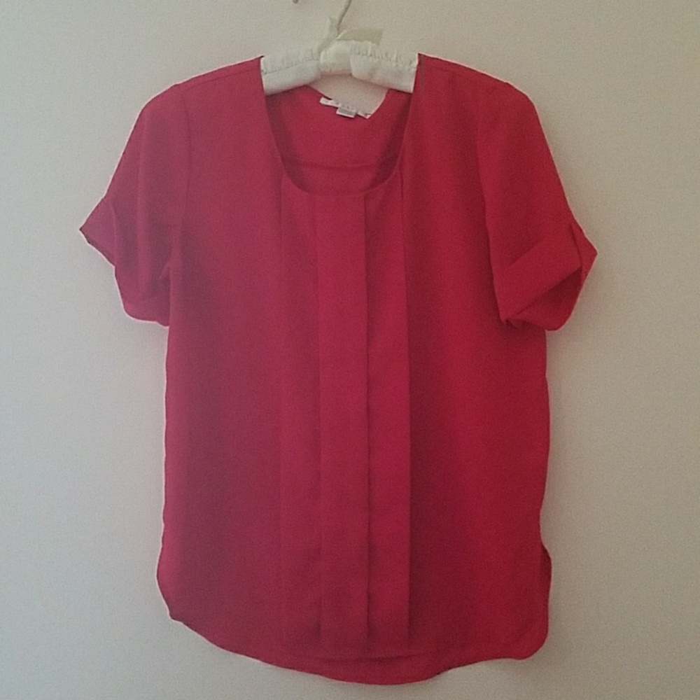 C & E red business top